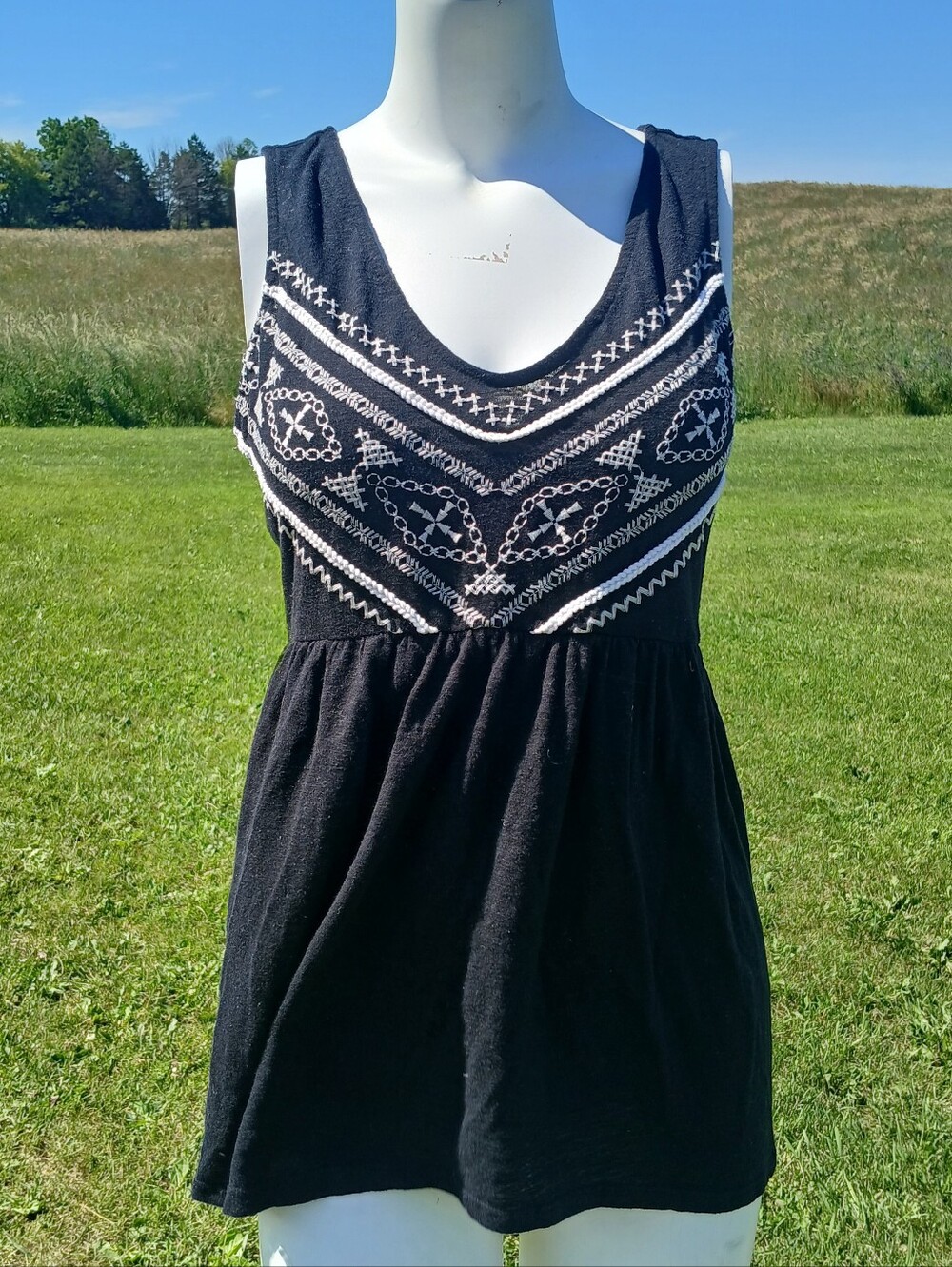 Motherhood Maternity Black Tank Top Shirt size M hippie boho pregnancy summer